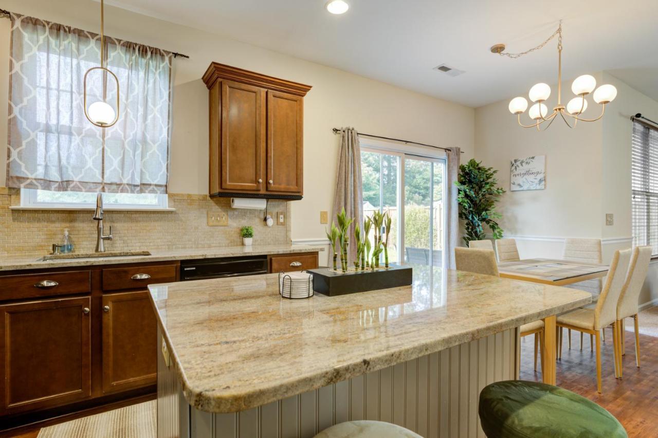 Mulberry Home With Pond View Charleston Bagian luar foto